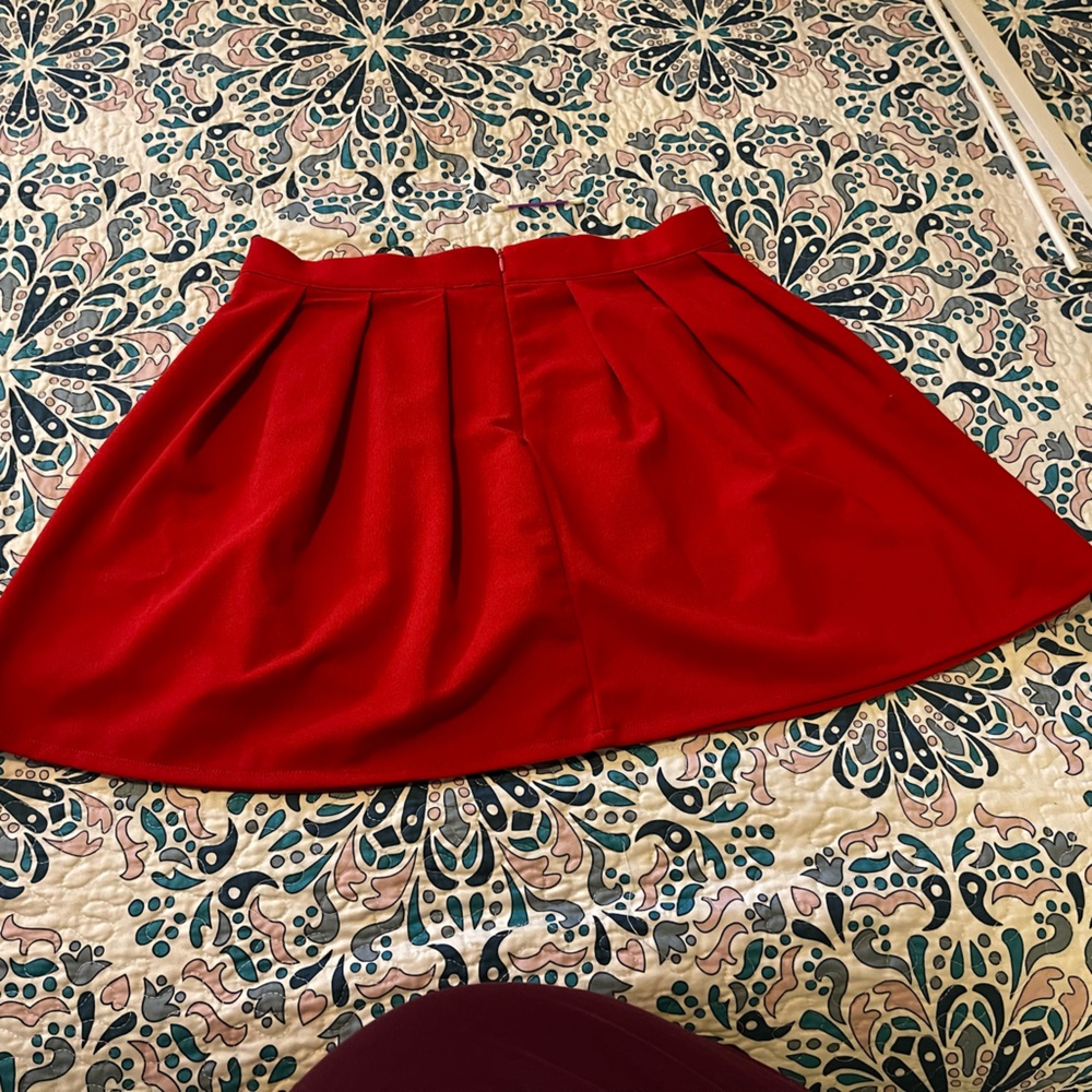 Cuteee Red skirt